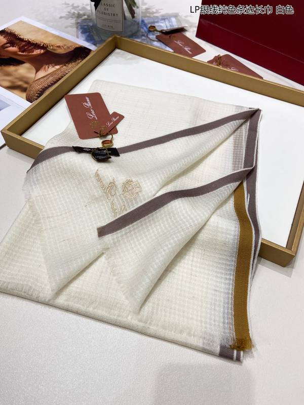 Loro Piana Scarf LPC00055 Loro Piana Scarf LPC00055